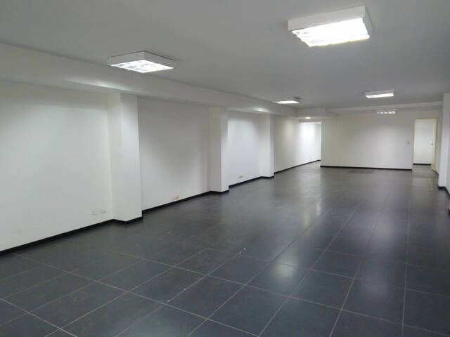 #LCA80 - Local Comercial para Alquiler en Pasto - NAR - 3